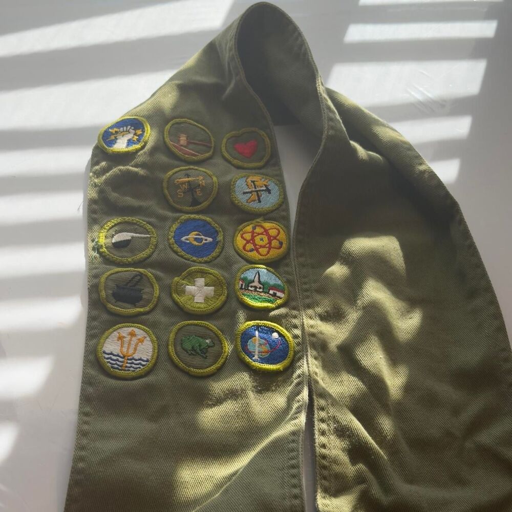 Vintage Boy Scouts of America BSA Merit Badge Sash with 14 Merit Badges